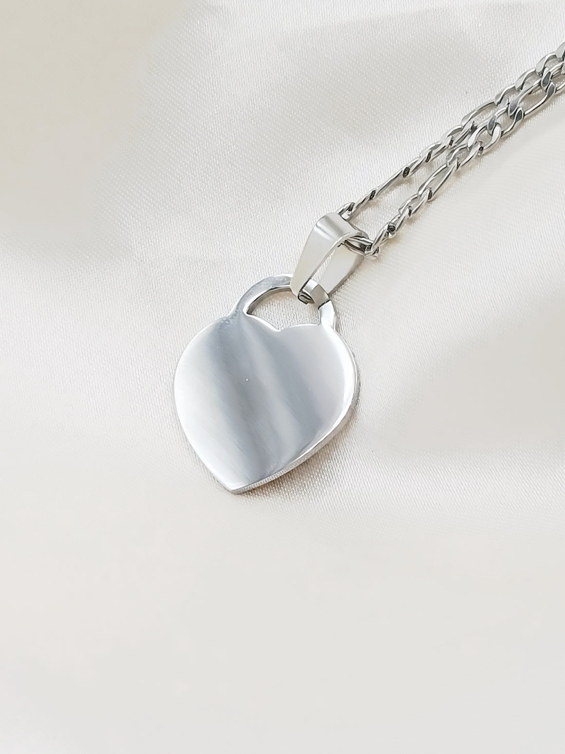 Collana con cuore lucchetto grande