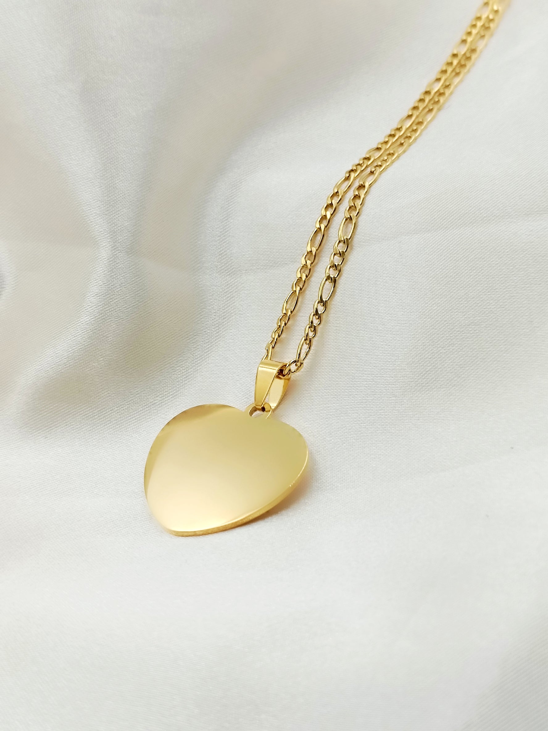 Collana con cuore rotondo grande gold