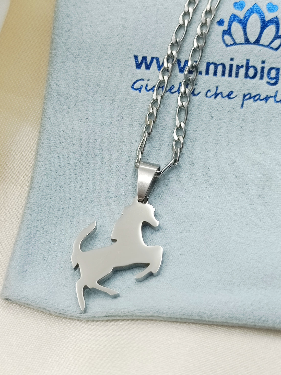 Collana con cavallo in acciaio
