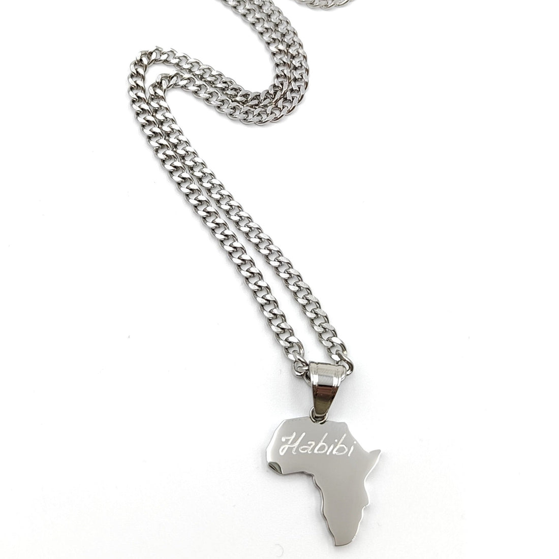 collana in acciaio con ciondolo Africa inciso